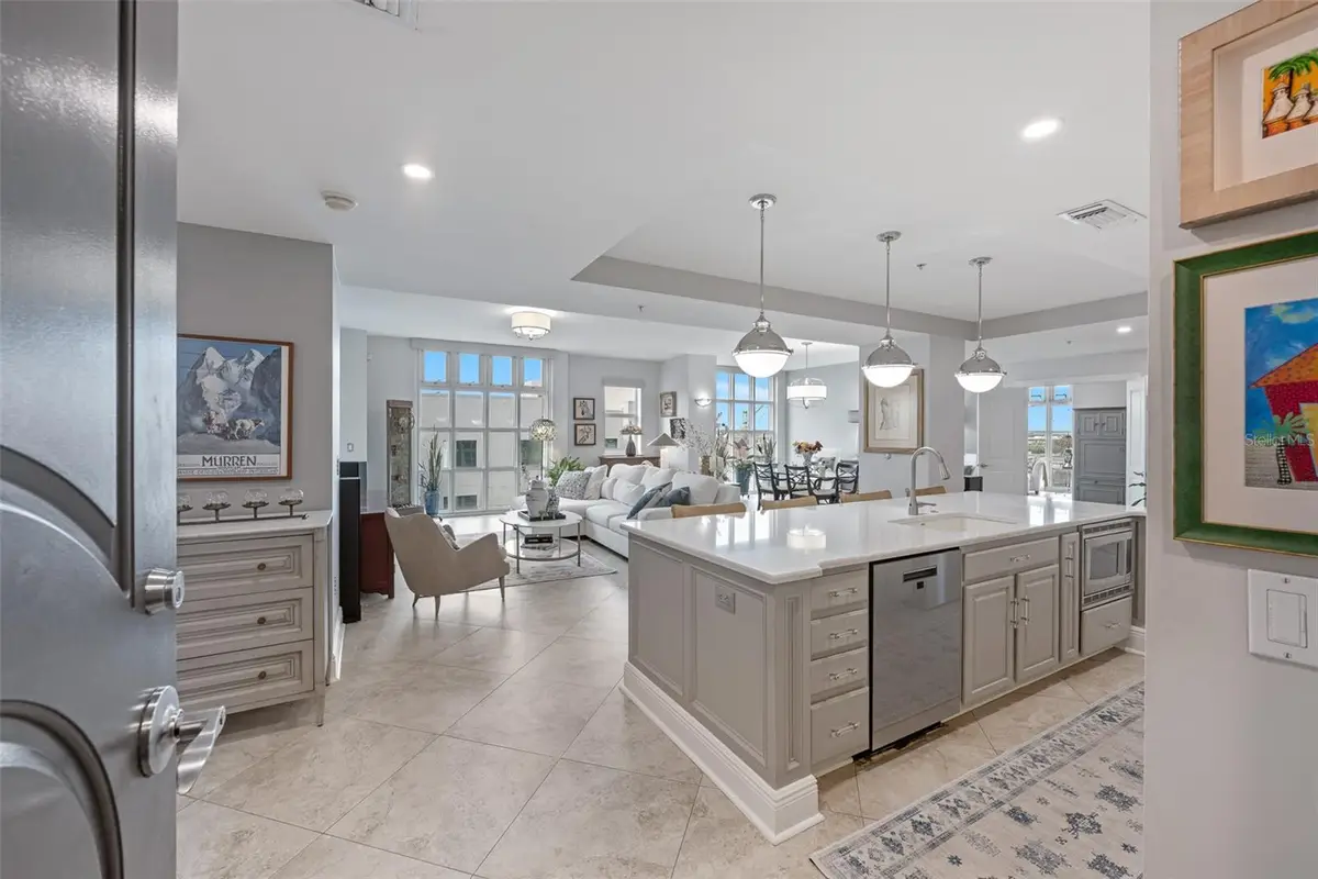 1227 E Madison Street #805N, Tampa, FL 33602 - Image #1