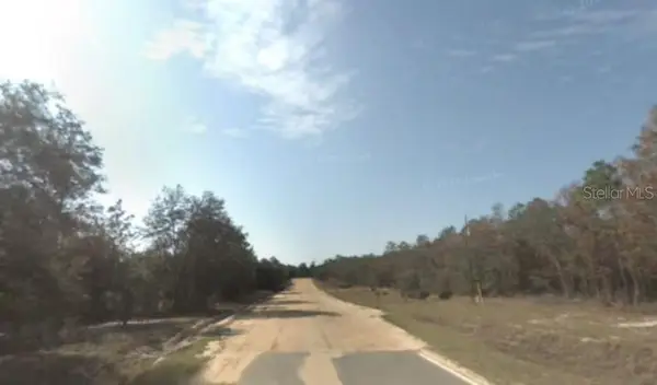 107 Long Lake Way, HAWTHORNE, FL 32640