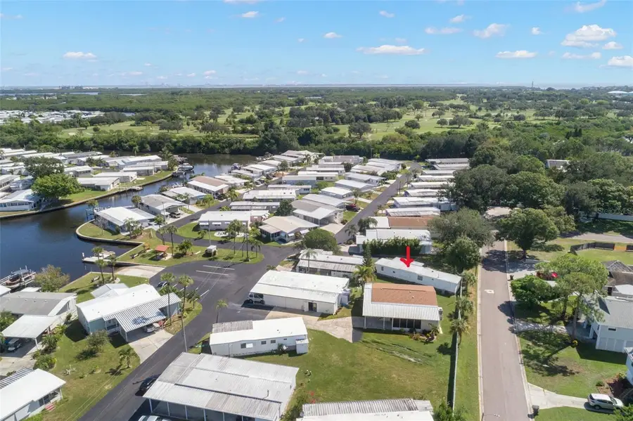 232 Mount Curve Avenue Ne #1, Saint Petersburg, FL 33702 - Image #2