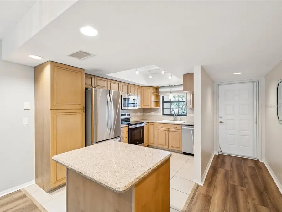 12900 Vonn Road #E203, Largo, FL 33774 - Image #2