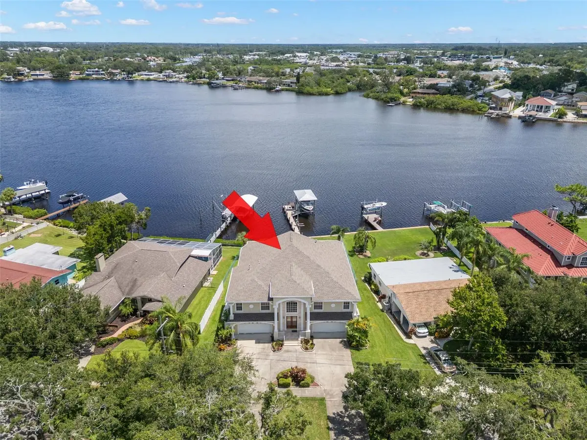 636 Bayshore Drive, Tarpon Springs, FL 34689 - Image #1