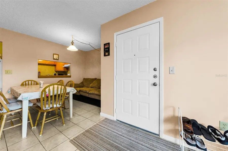 2575 Pine Ridge Way S #E1, Palm Harbor, FL 34684 - Image #3