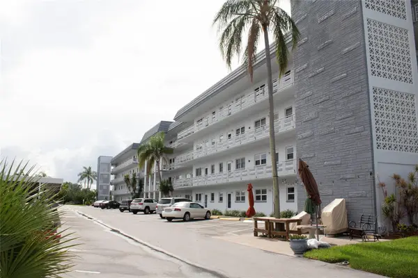 3018 59th Street S #309, GULFPORT, FL 33707