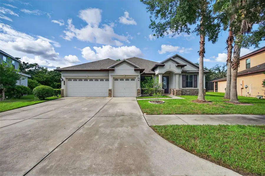 7945 Hampton Lake Drive, Tampa, FL 33647 - Image #2