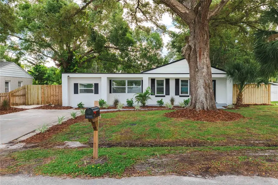 4611 Fairway Drive, Tampa, FL 33603 - Image #2