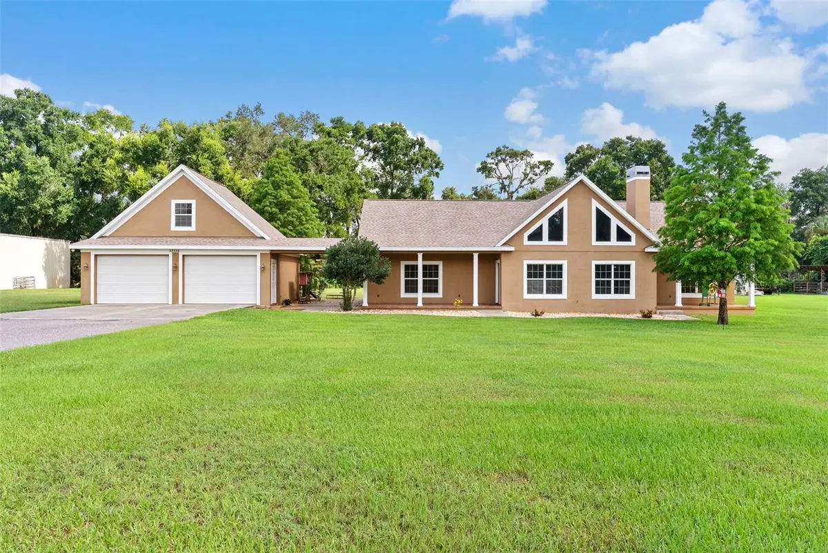 12136 Mcintosh Road, Thonotosassa, FL 33592 - Image #1