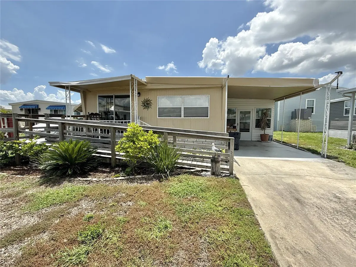 650 Mount Key Avenue Ne #628, Saint Petersburg, FL 33702 - Image #1