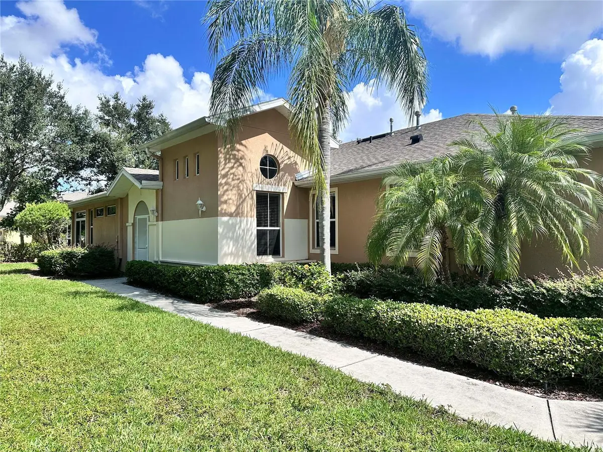 2037 Sifield Greens Way, Sun City Center, FL 33573 - Image #1