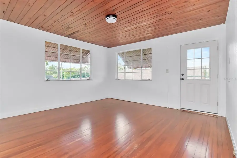 215 W Violet Street, Tampa, FL 33603 - Image #3