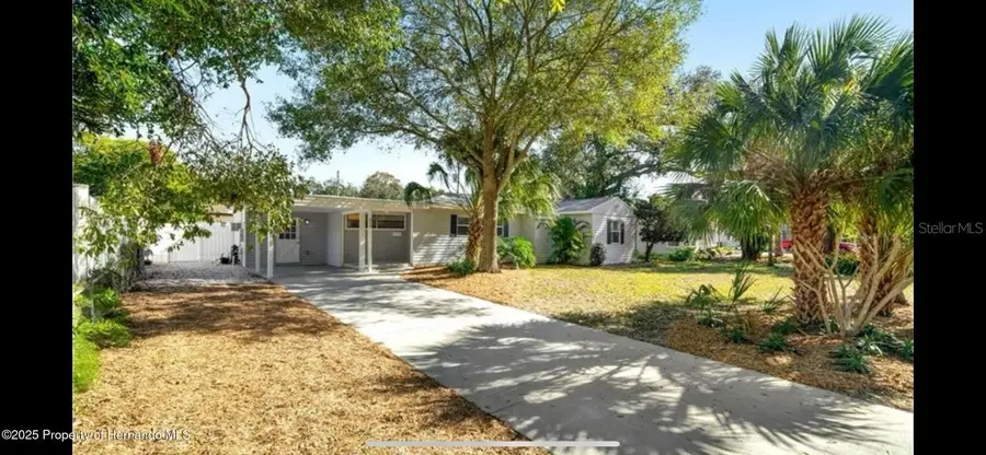 809 75th Street N, Saint Petersburg, FL 33710 - Image #2