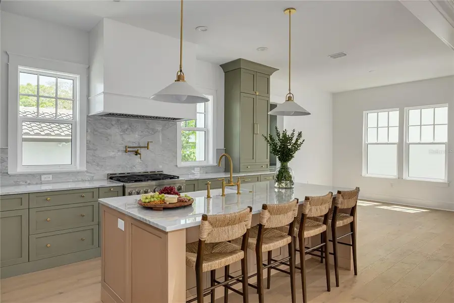 1211 35th Avenue N, Saint Petersburg, FL 33704 - Image #2