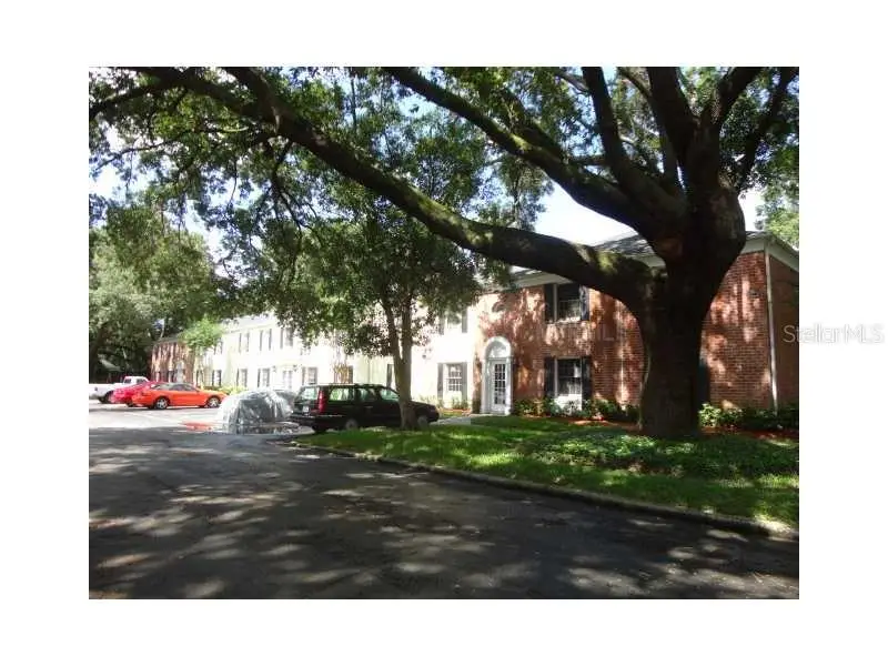 13697 Orange Sunset Drive #101, Tampa, FL 33618 - Image #2