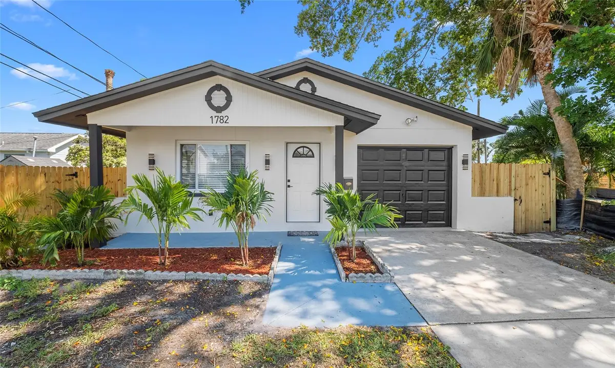 1782 Maryland Avenue Ne, Saint Petersburg, FL 33703 - Image #1