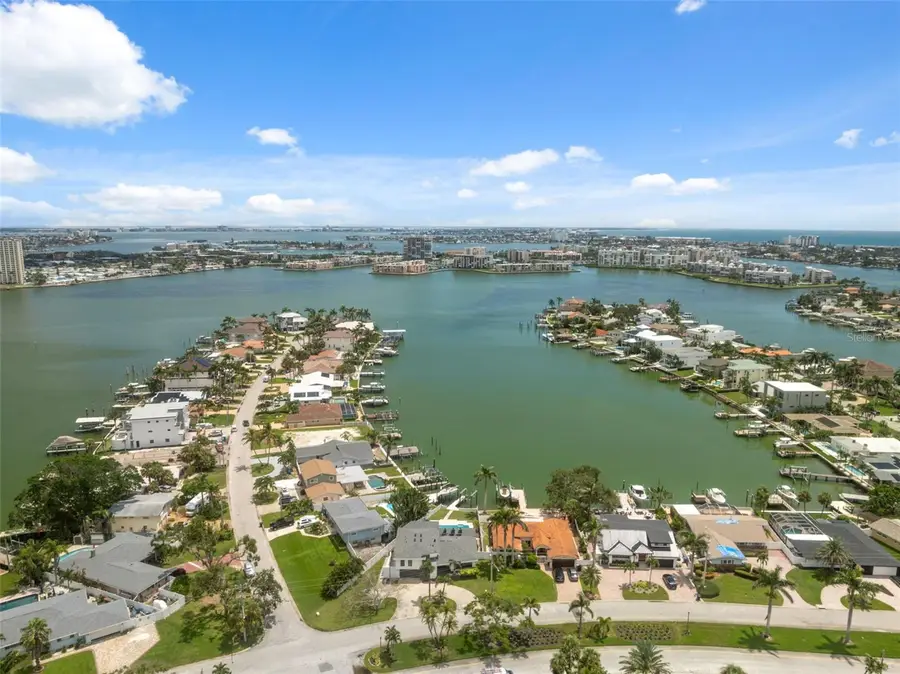 900 79th Street S, Saint Petersburg, FL 33707 - Image #3