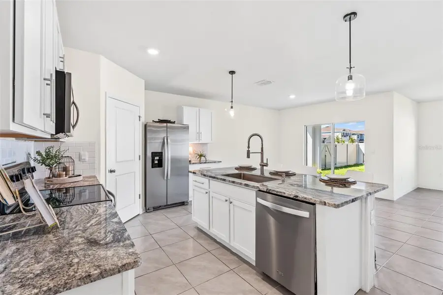 33471 Hamilton Hill Ln, Wesley Chapel, FL 33545 - Image #2