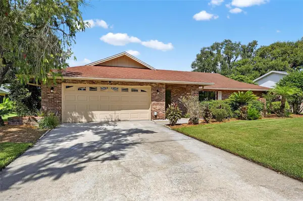 1903 Country Club Court, PLANT CITY, FL 33566