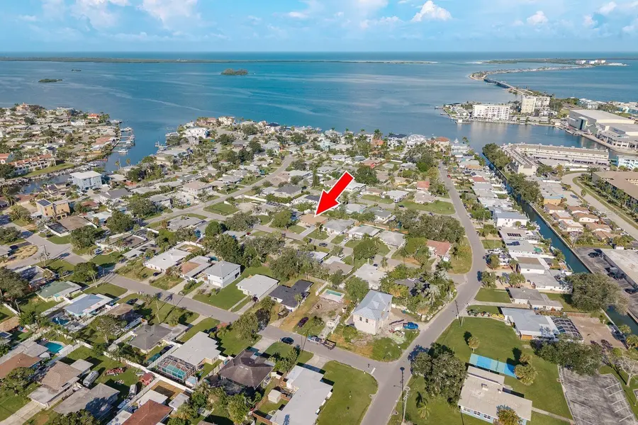 2480 Del Rio Way, Dunedin, FL 34698 - Image #2
