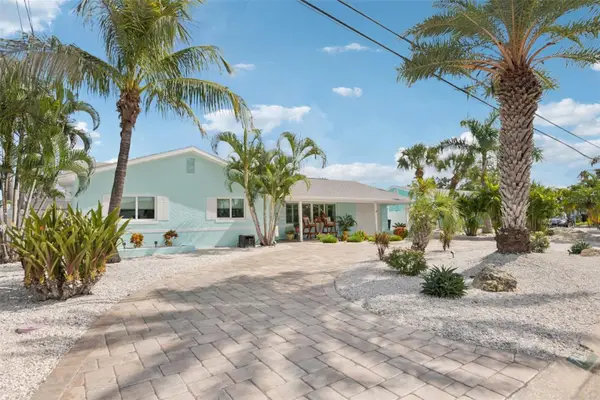 7869 Causeway Boulevard S, ST PETERSBURG, FL 33707