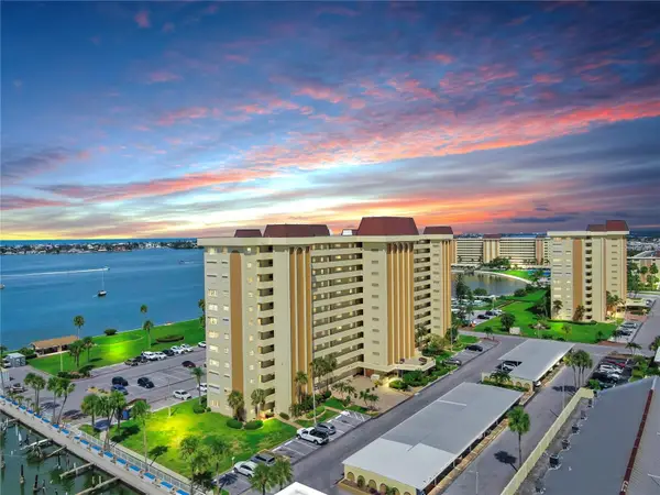 4550 Cove Circle #605, ST PETERSBURG, FL 33708