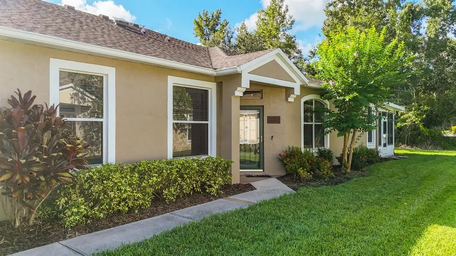 15733 Phoebepark Avenue, Lithia, FL 33547 - Image #3