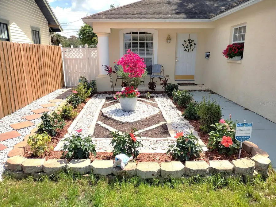 658 63rd Avenue S, Saint Petersburg, FL 33705 - Image #2