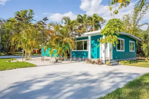 2470 47th Street S, ST PETERSBURG, FL 33711