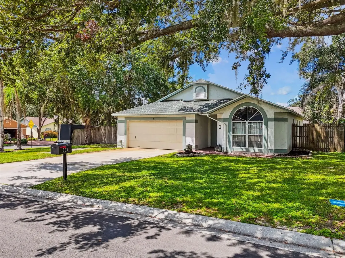 301 Sugar Creek Drive, Plant City, FL 33563 - Image #1