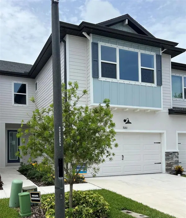 7680 93rd Street N, SEMINOLE, FL 33777