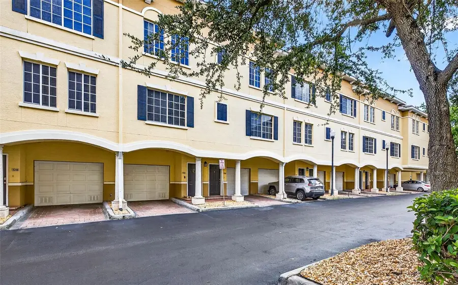 5214 Hampton Beach Place, Tampa, FL 33609 - Image #2