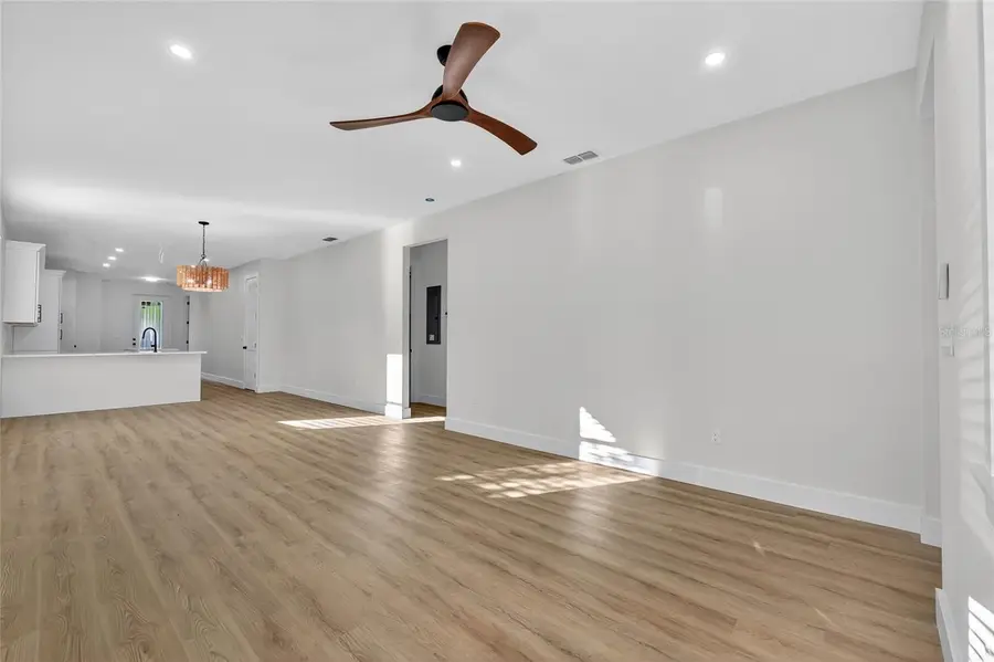 1515 E Knollwood Street, Tampa, FL 33610 - Image #3