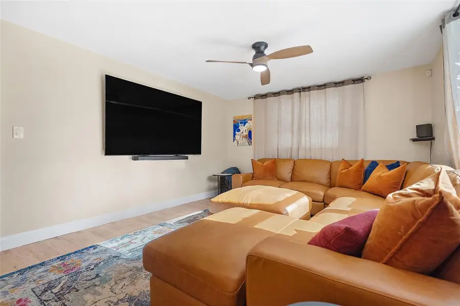 3826 Dr Martin Luther King Jr Street S, Saint Petersburg, FL 33703 - Image #2