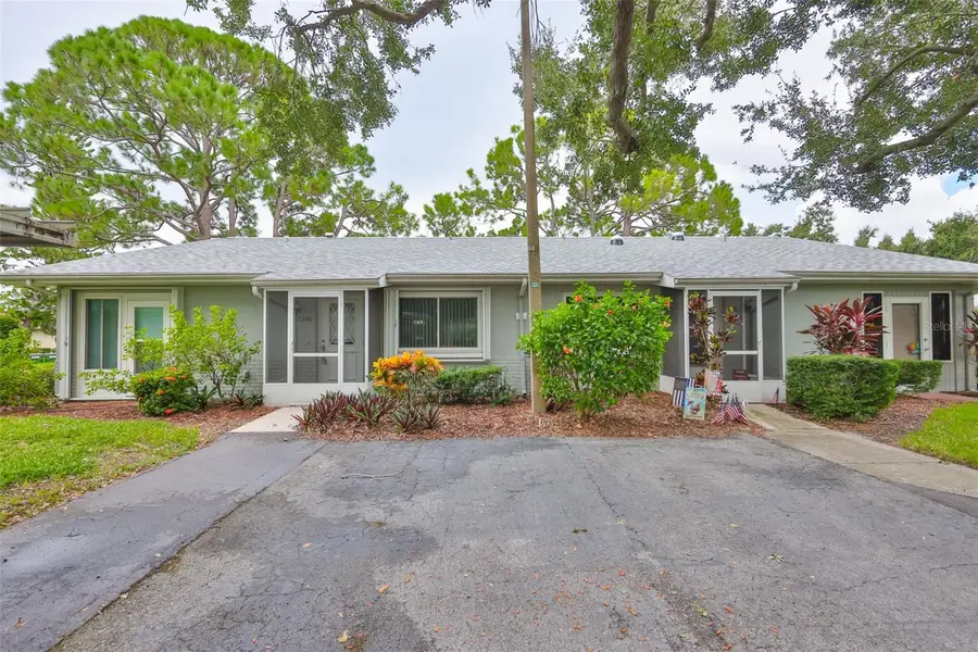 2206 Horsham Place, Sun City Center, FL 33573 - Image #2