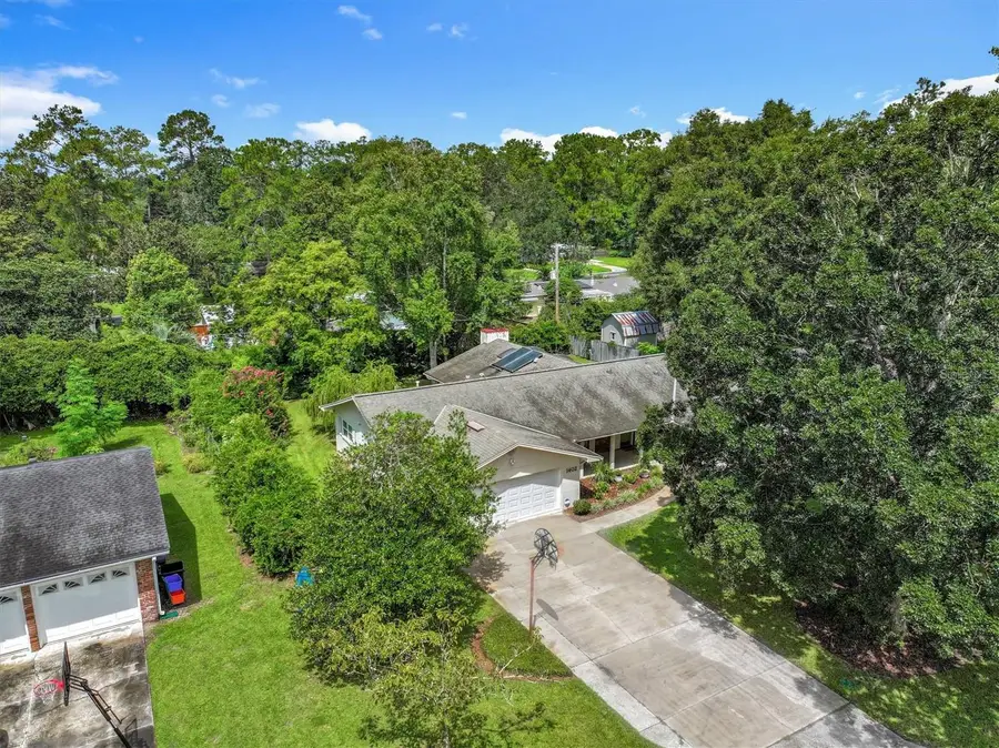 1402 NW 30th Street, Gainesville, FL 32605 - Image #2