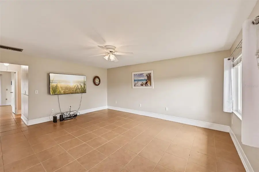 301 Andover Place S #177, Sun City Center, FL 33573 - Image #3