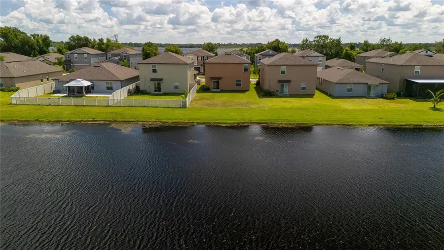 5545 Blue Azure Drive, Wimauma, FL 33598 - Image #3