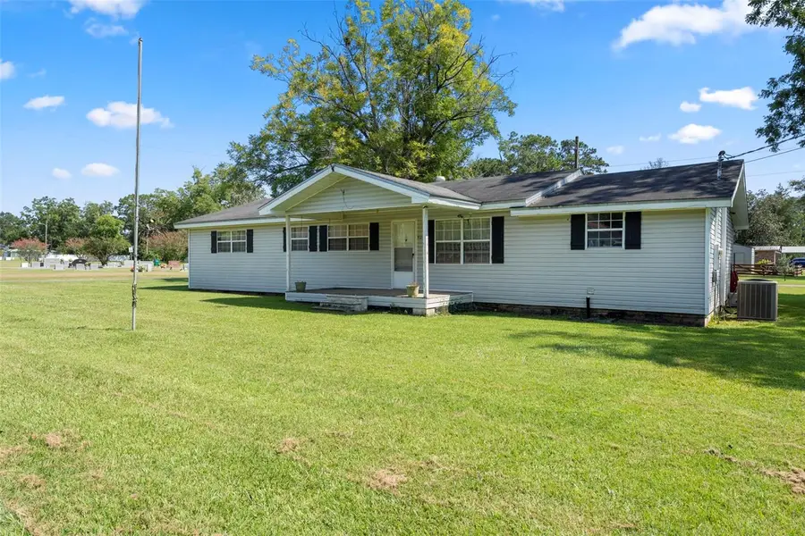1027 Watford Avenue, Graceville, FL 32440 - Image #2