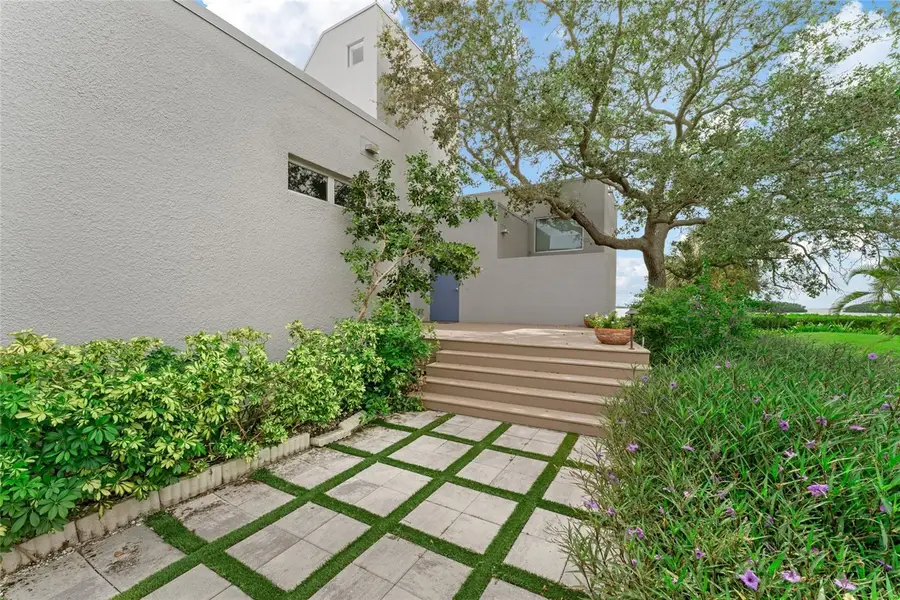 1761 Oceanview Drive, Saint Petersburg, FL 33715 - Image #3