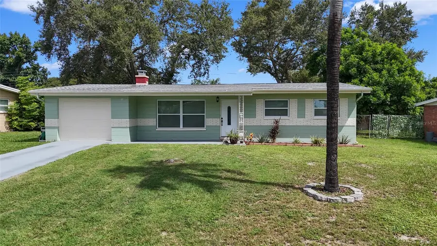 11325 112th Avenue, Seminole, FL 33778 - Image #2
