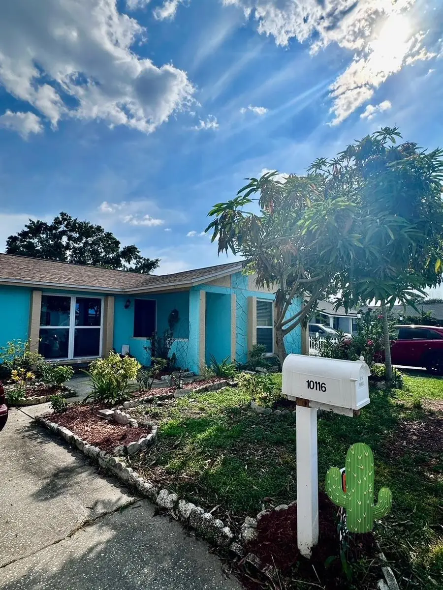 10116 Wheatley Hills Court, Tampa, FL 33615 - Image #2