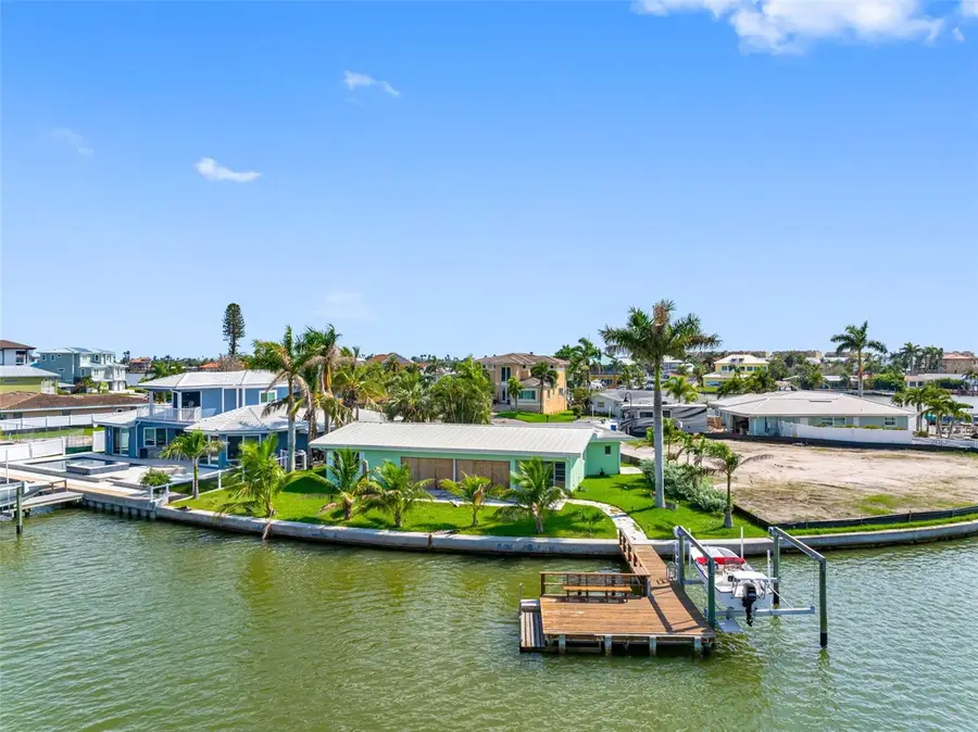 493 Bath Club Boulevard N, North Redington Beach, FL 33708 - Image #2