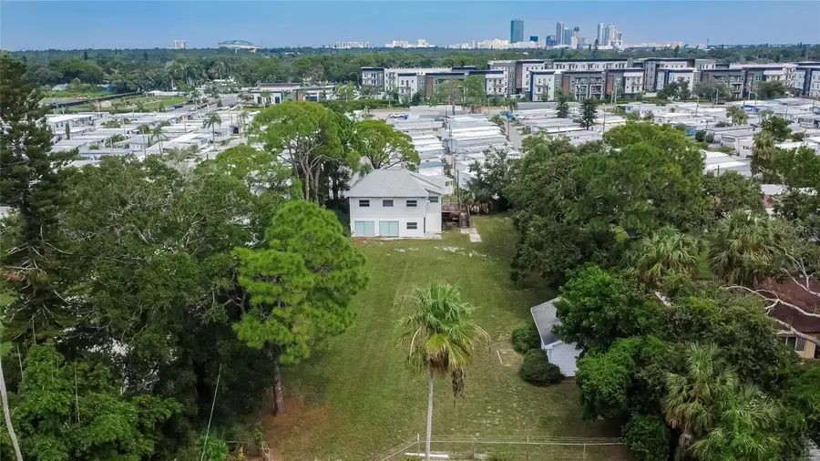 745 34th Avenue S, Saint Petersburg, FL 33705 - Image #2