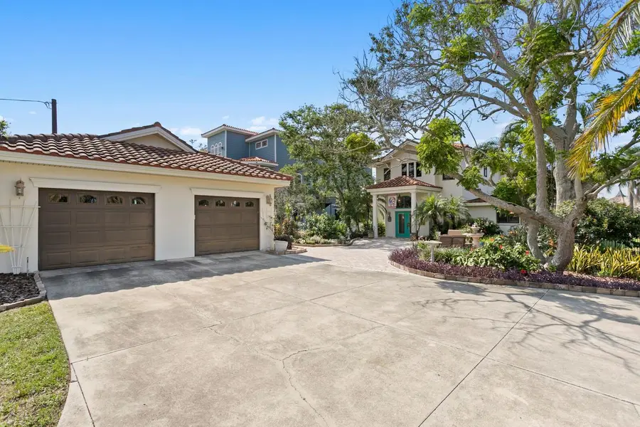 1632 Sea Breeze Drive, Tarpon Springs, FL 34689 - Image #3