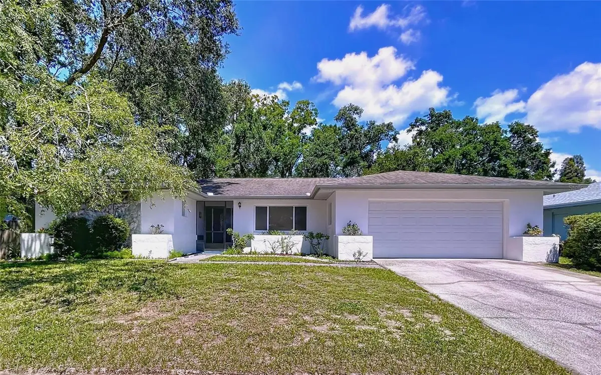 422 Mahogany Drive, Seffner, FL 33584 - Image #1