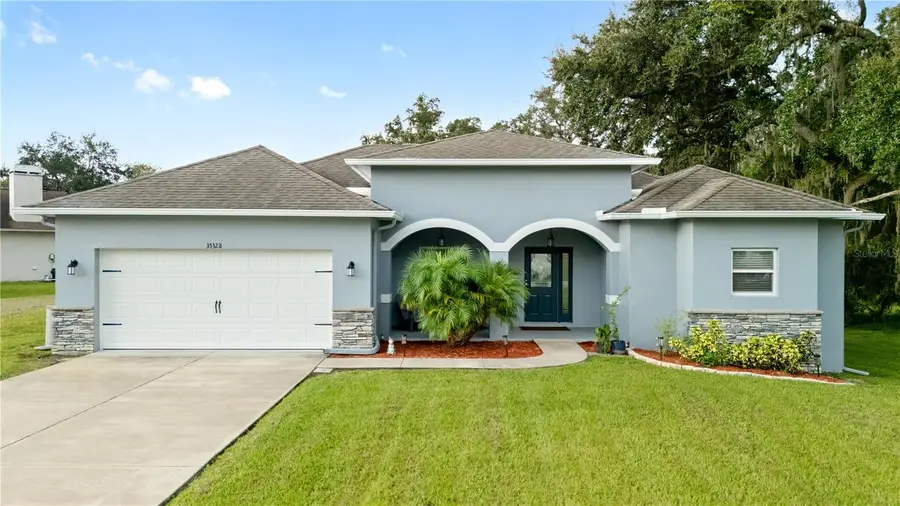 35328 Lake Edward Drive, Zephyrhills, FL 33541 - Image #2
