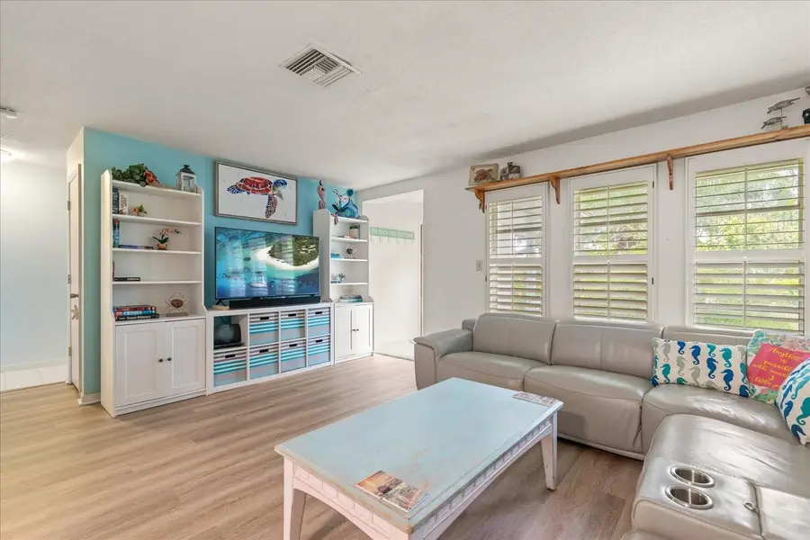 13896 83rd Place, Seminole, FL 33776 - Image #2