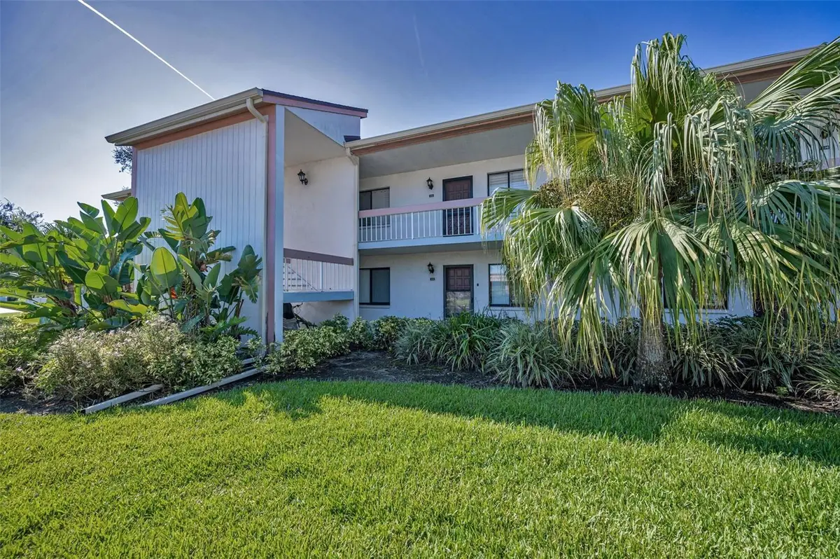 103 Lakeview Place #3, Oldsmar, FL 34677 - Image #1