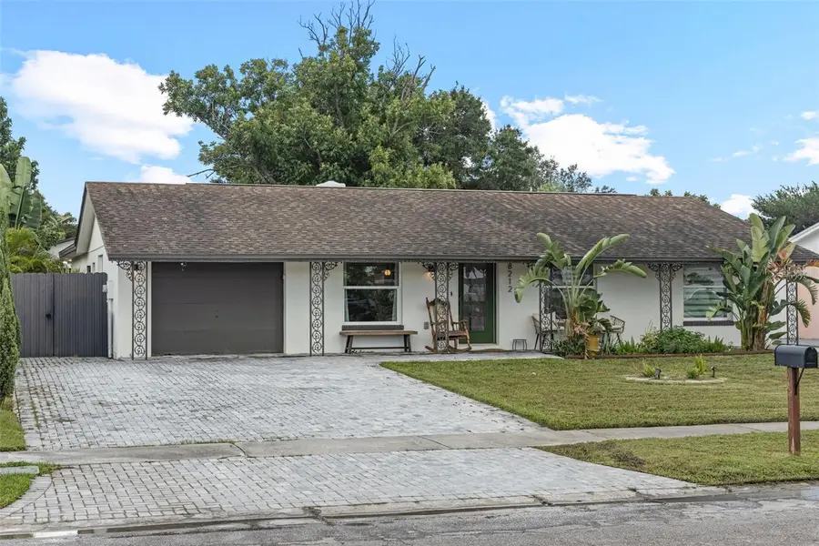 8212 Donaldson Drive, Tampa, FL 33615 - Image #2