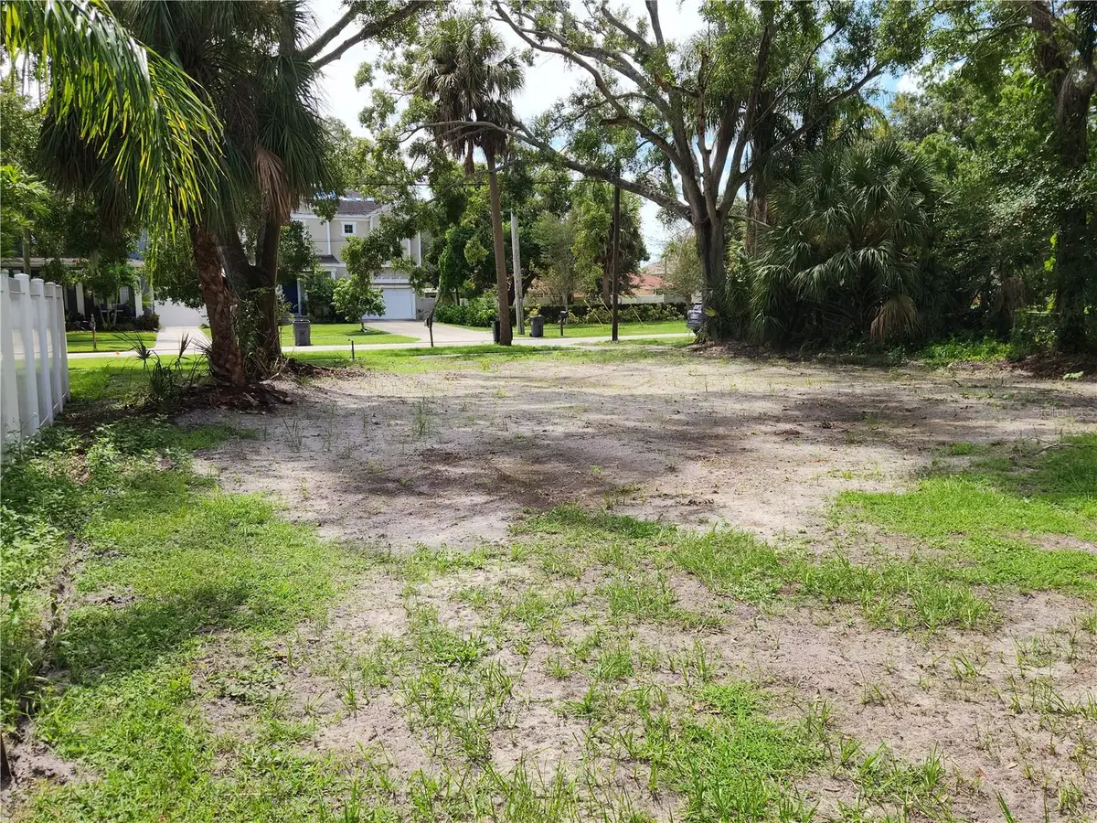 107 Arlington Avenue E, Oldsmar, FL 34677 - Image #1
