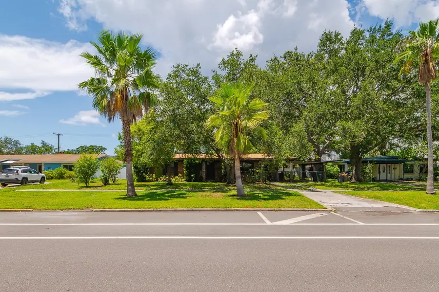 620 E Davis Boulevard, Tampa, FL 33606 - Image #2