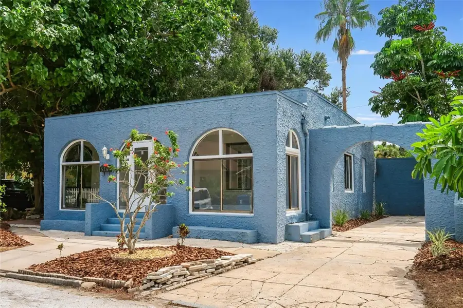 526 Kirkwood Terrace N, Saint Petersburg, FL 33701 - Image #2